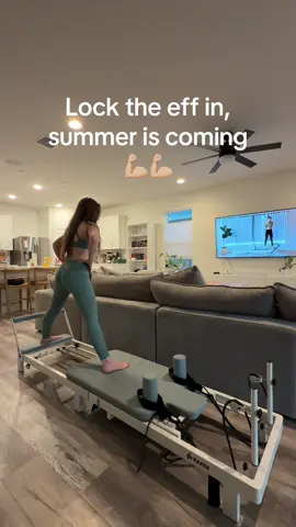 Lock it in, summer is around the corner! This Pilates reformer will help you get there 💪🏼💪🏼 no more expensive Pilates memberships! Create your own little Pilates studio at home! FREE SHIPPING. Sample provided by @PAETA #pilates #pilatesworkout #pilatesreformer #reformerpilates #pilatestiktok 