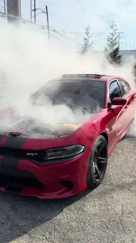Hellcat blows up🔥🔥#srthellcat #fyp #fastcars #carsoftiktok #burnout 