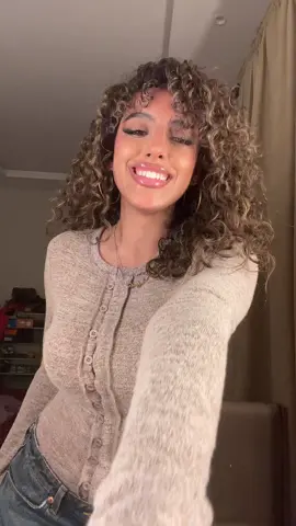 قلبييي يمههه وش فيه قلبيي