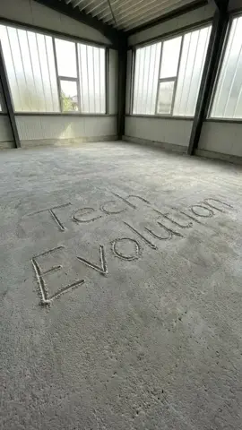 Creation of a floor made of liquid silver #homedecor #epoxyfloor #Home 
