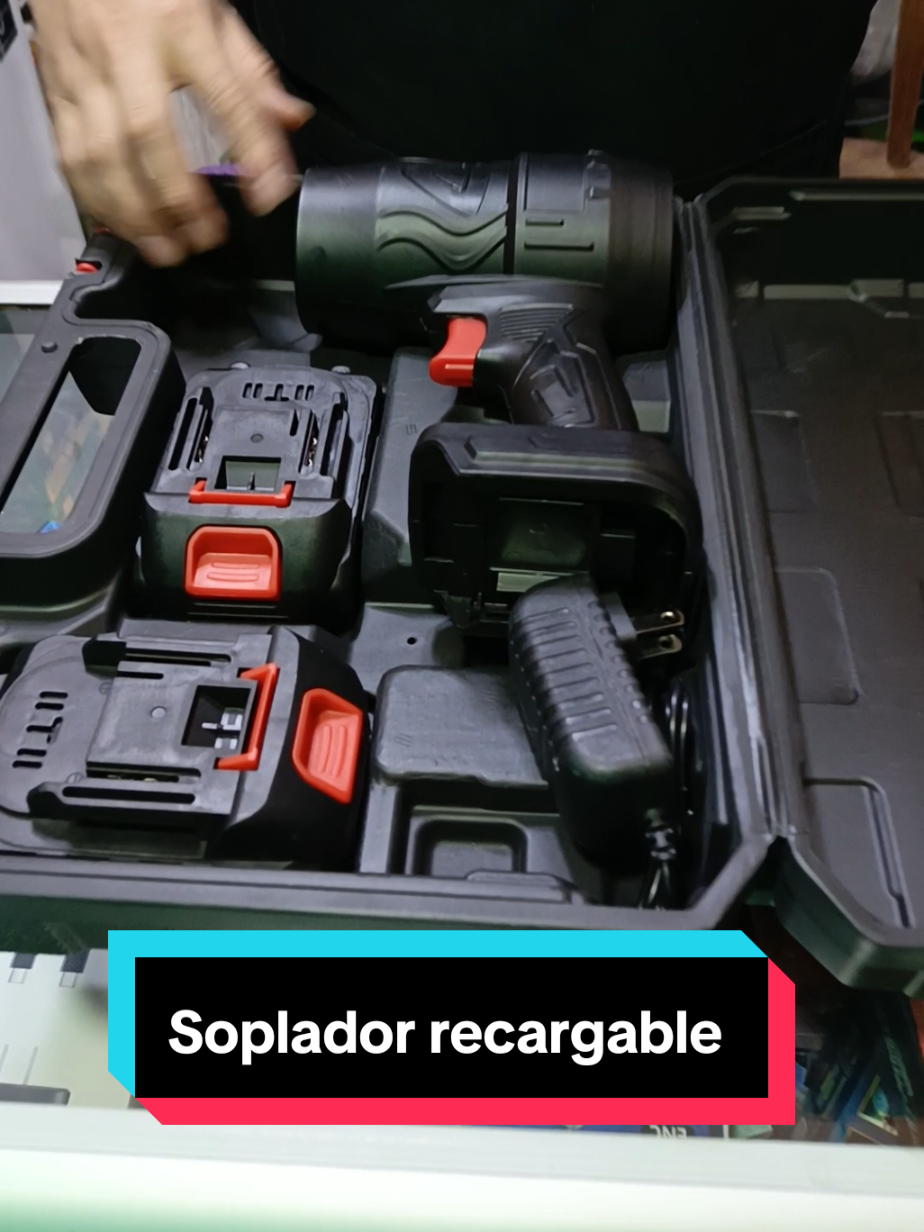 Precio: $20.00 . . . . . . . . . . . . . . . . . #elsalvador #ofertas #soplador #ferreteria #herramientas 