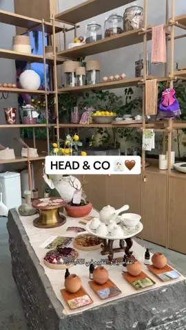 جربت Head & co  ي بنات والله مدري ويني عنو من زمان  استرخاء وراحه مو طبيعيه سوو لي مساج وتنظيف للفروه و حرفيا احلى شي سويتو ف حياتي 😫🤎 حتى رجعت البيت شيكت على فروتي ب جهاز عندي ابا اشوف اذا نظيفه ولا لا  و الصراحه انبهرت فروتي كانت نظيفه وصحيه و مرتاحه مرررره حتى شعري احسو خفيف  اخذت الباقه اللي هيا انظيف فروه ومساج للراس  السعر :  490 ريال سعودي و الصراحه تستاهل كل ريال و بخليها رواين عندي ان شاء الله 💆🏻‍♀️🤎 @Head&Co.sa  (مو اعلان ) #مساج_جده #استرخاء #koreanspa #منتجات_كورية #spa 