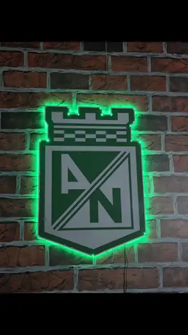 🔥 Escudo Atlético Nacional con luz neon Flex 💚🇨🇴 - Medidas: 60x70cm - Precio: $145mil + envío 🚚 ¡Personalízalo! Haz tu escudo, logo o imagen como quieras 💥 Cotiza el tuyo ¡YA! 💚🇨🇴 #MandyRStore #NeonFlex #AtléticoNacional