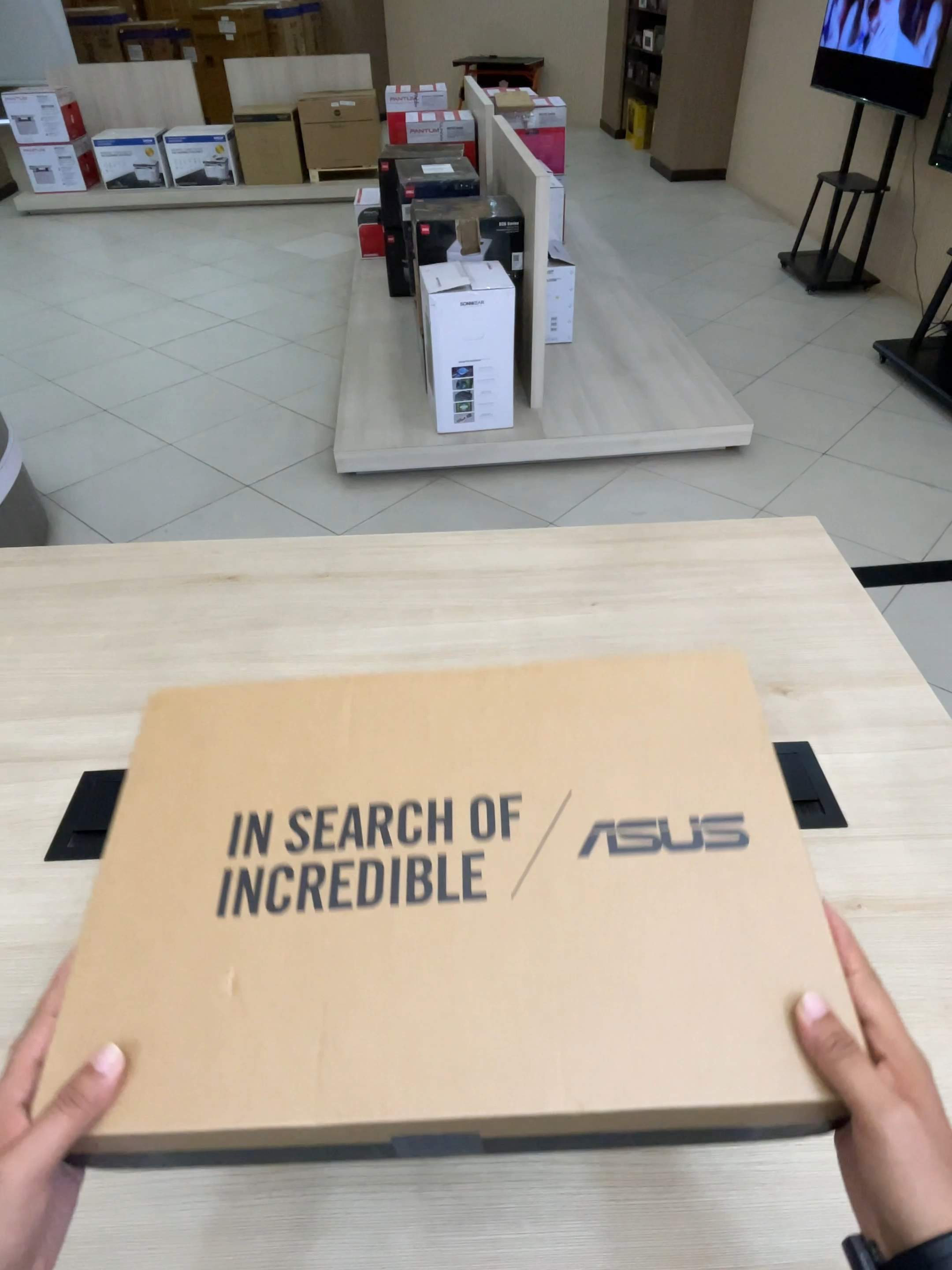 Unboxing New Asus Vivobook S14-S3407VA 💻 Specification: 🔹Intel i7-13th gen 13620H 🔹16GB DDR5 RAM 🔹1 TB M.2 NVMe™ Gen 4.0 SSD 🔹14
