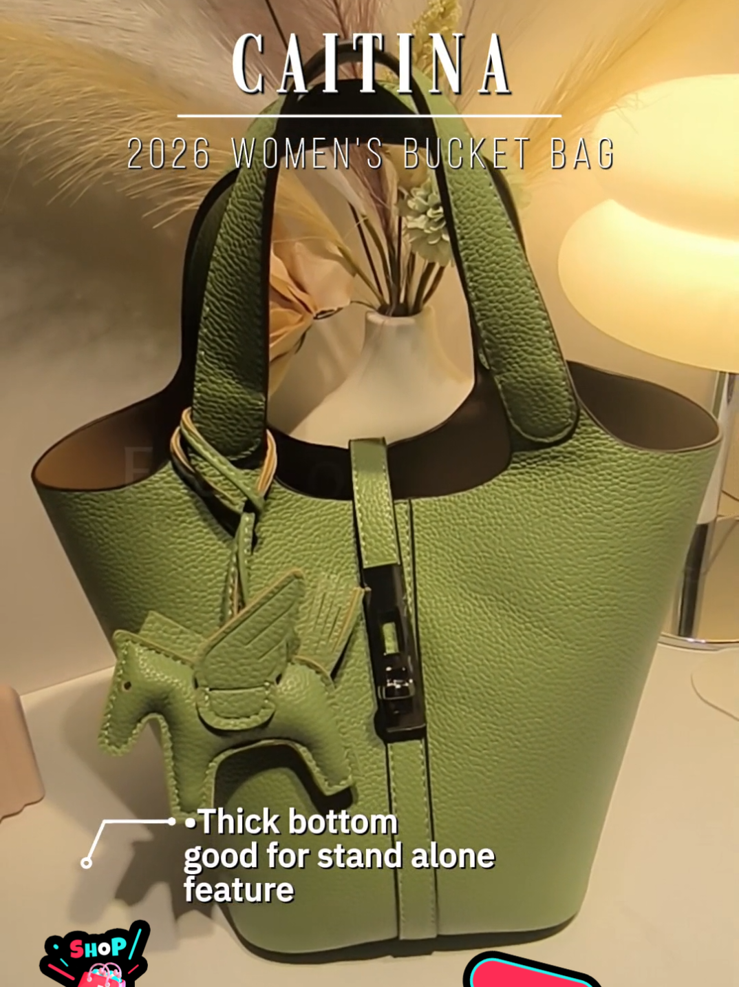 Women deserve to wear elegance. It doesn't have to be too expensive. It only need style. #bag #caitina #fashion #tiktok #fyp 