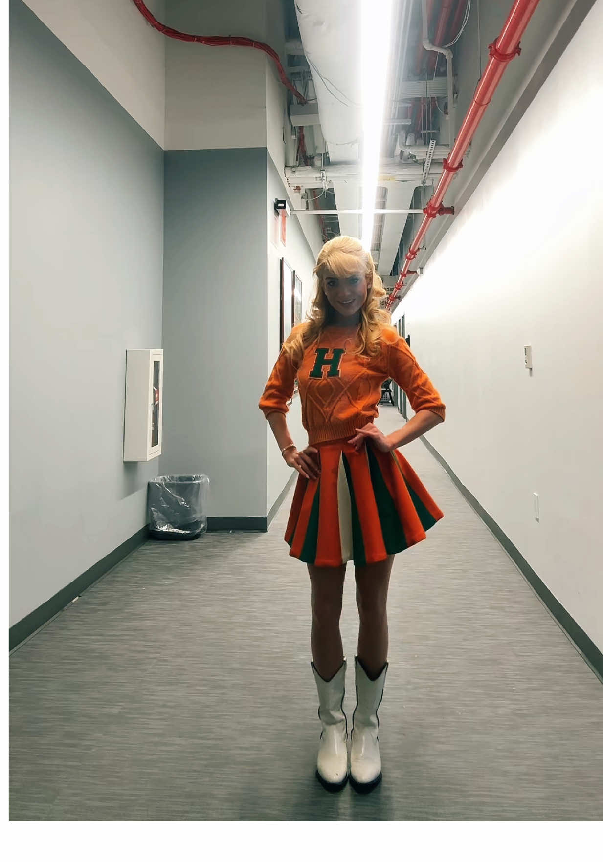 Karen Wheeler Core…I love playing young Mrs Wheeler! 📣🐯👱🏼‍♀️💚#strangerthings5 #karenwheeler #strangerthings #fypシ #broadway @Stranger Things @Stranger Things On Stage @Netflix 