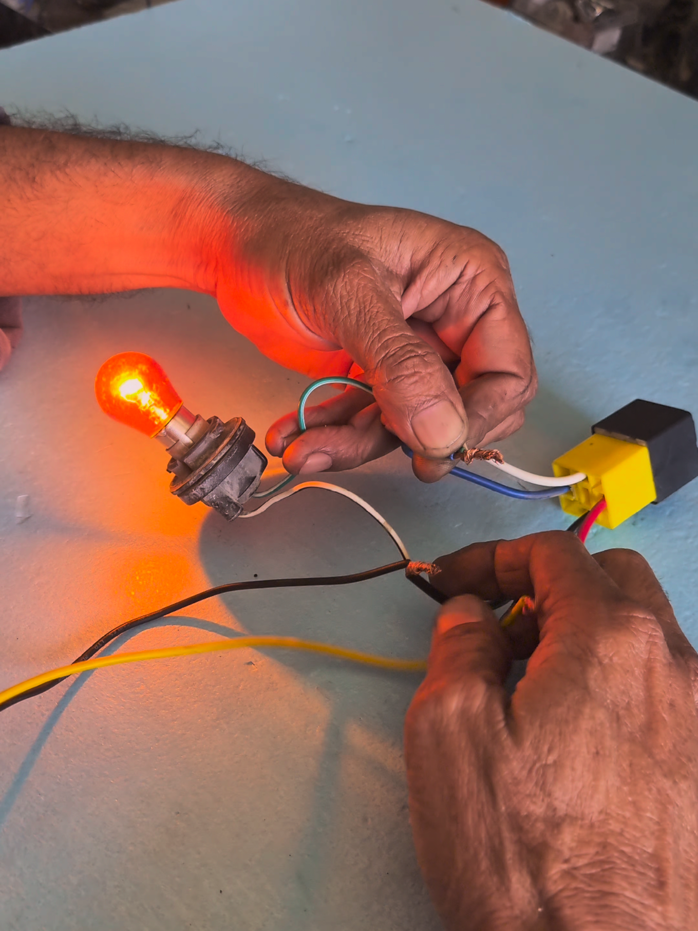 4Pin relay wiring tricks  #4pinrelay  #carwiring  #carrepair  #autoelectrician 