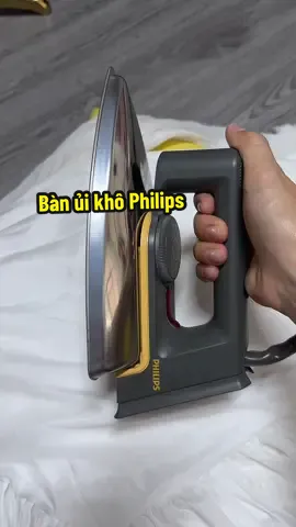 Bàn ủi khô Philips nhẹ thiết kế sang mà lại bền nữa săn lẹ các nàng ơi #ryreview68 #banui #banuikho #philips #banuiphilips  @ryreview68  @ryreview68  @ryreview68 