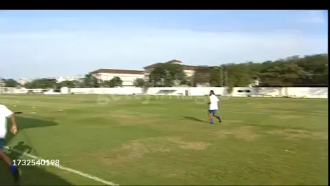 Neymar treinando no santos (2009) #neymar #reliquia #edit #santos 