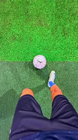 One skill, endless reactions — try this today! 👀🔥 . . Big thanks to @tamakou0908 for the amazing skill 🙌 . . #football #Soccer #footballskills #tutorial #reels 