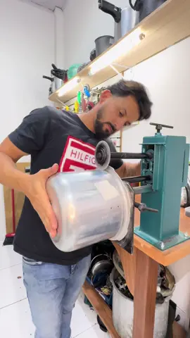 Corte preciso, reaproveitamento inteligente e um novo utensílio pronto pra uso 👌 Panela de pressão transformada em caçarola.