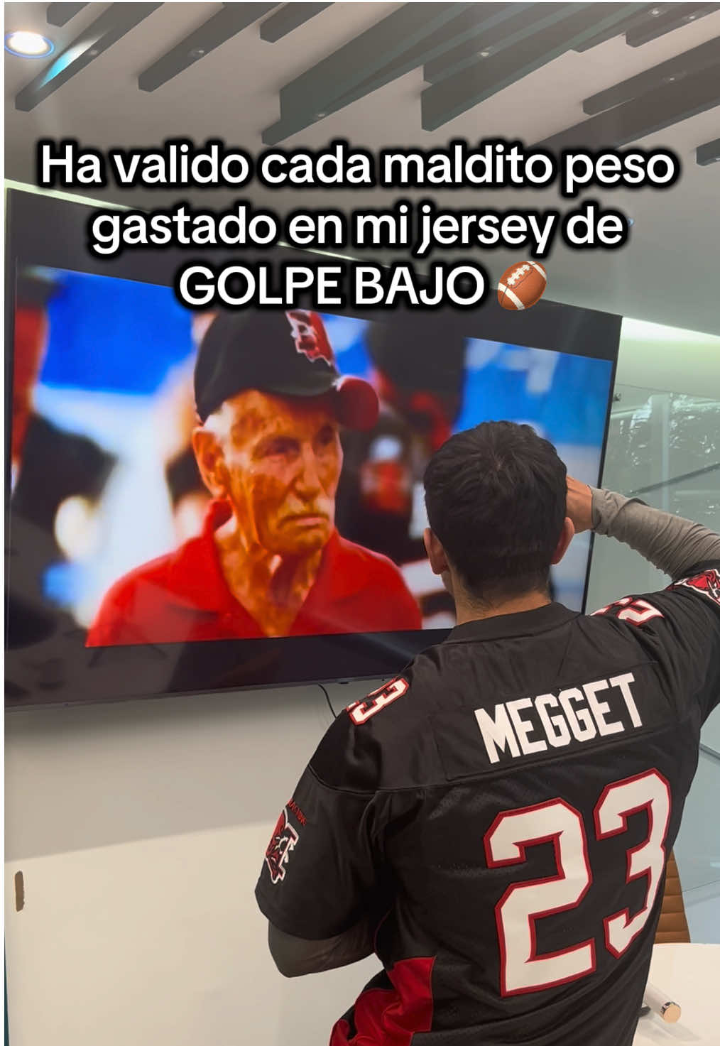 Ha valido cada peso gastado en mi jersey 🏈🤩💪🔥 #golpebajo #americano #futbol #peliculas #adamsandler 