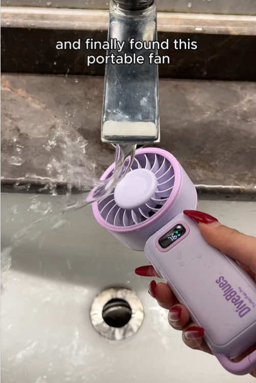 How to Transform a Hot Mom to a Mom?!All you need is this turbo mini fan!#tiktokshop #portablefan #fan #handheldfan #fans 