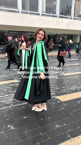 #kcl #viviennewestwood #graduation 