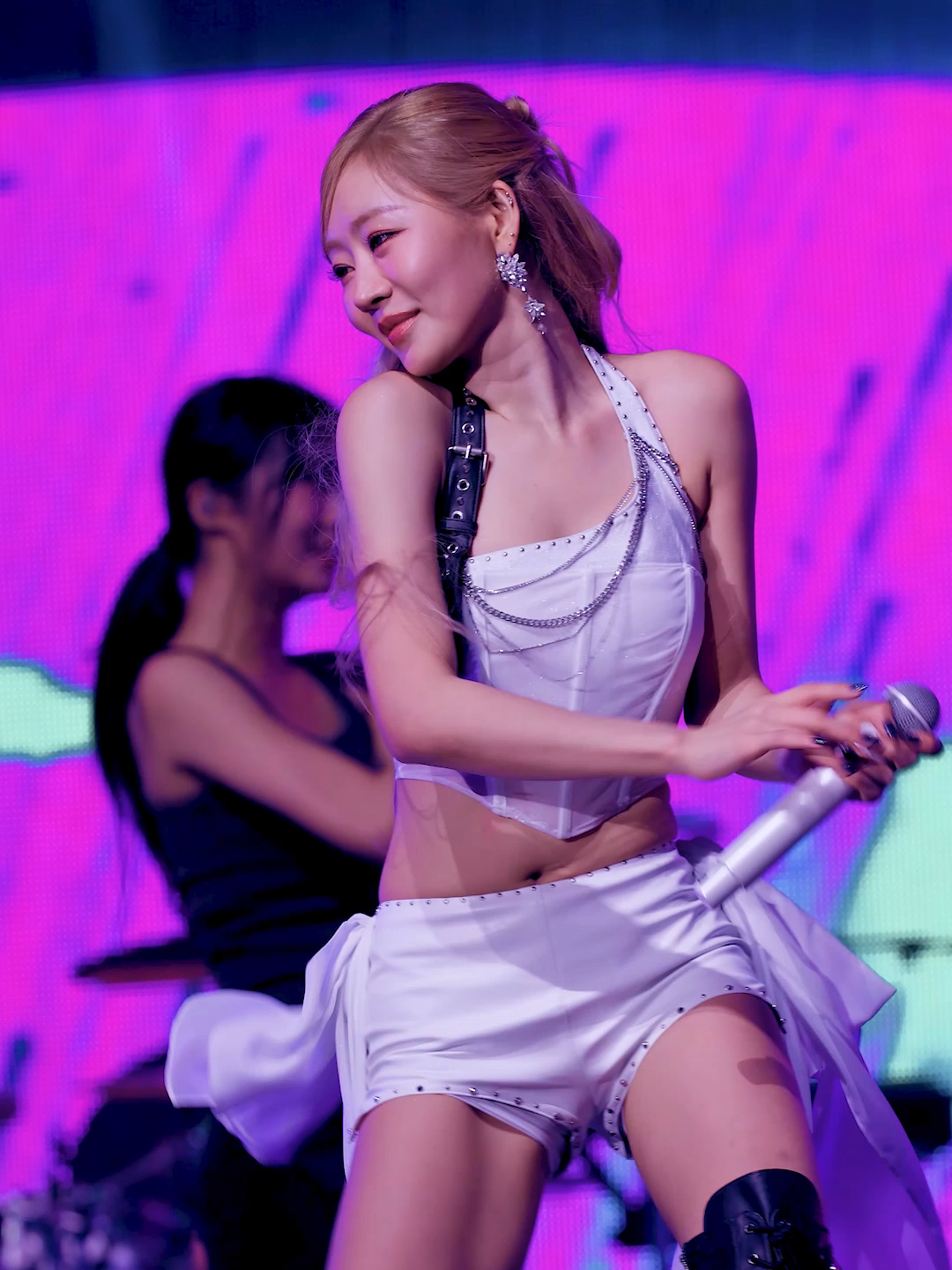 Kiss of Life (#키스오브라이프) JULIE - TTG 직캠 Fancam3 KISS ROAD IN SEOUL ENCORE #KissofLife