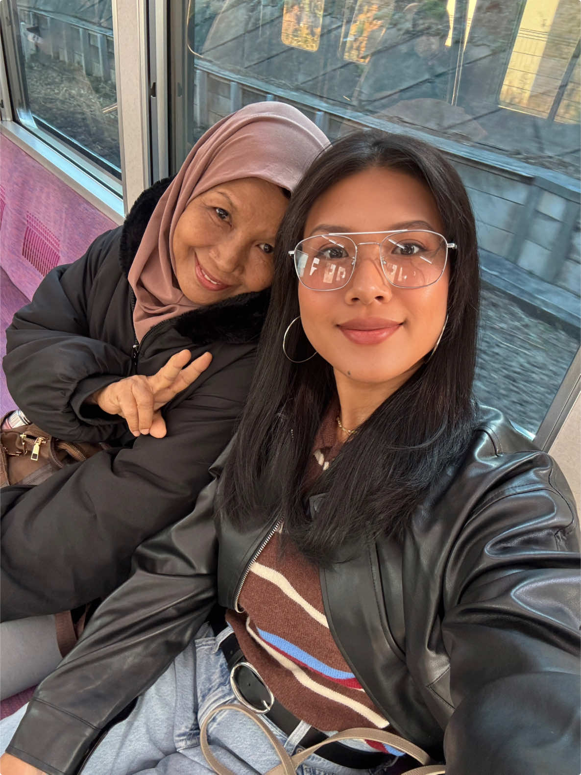 Thank you🥹 #motherdaughter #friendship 