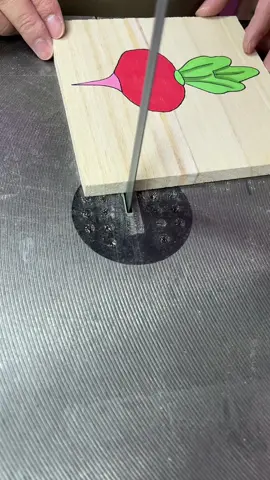 Perfect Wood Cuts, Calm Your Mind 🇺🇸 | ASMR for Stress Relief
 Listen to the rhythm of every cut. Let the stress melt away. 🌲🇺🇸
 #woodworking #woodcarving #satisfying #asmr #relaxing 