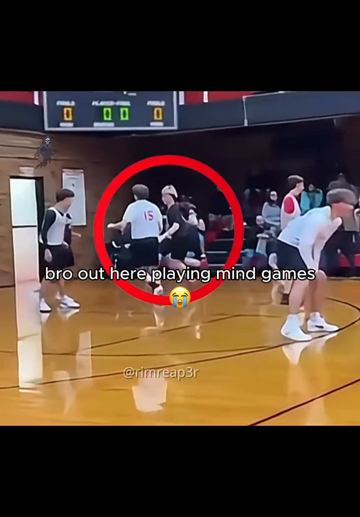 Literal backdoor cut 😭 (rimreap3r /YT) #NBA #basketball #sports #fyp #dunk 