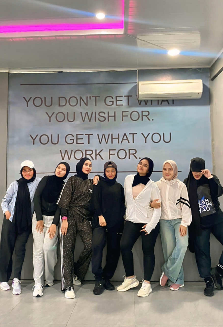 🎼 Turn it up 🎤 Iggy Azalea Feat Tyga 🧠 @Winda Wiyanda  🎥 @princesshop13  . #zumba #zumbafitness #zumbainstructor #zumbadance #zumbalovers 