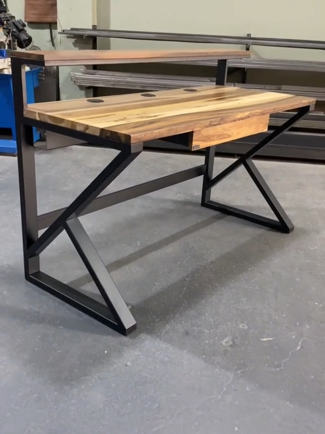 #EstiloIndustrial #MóveisIndustriais #DesignDeInteriores 