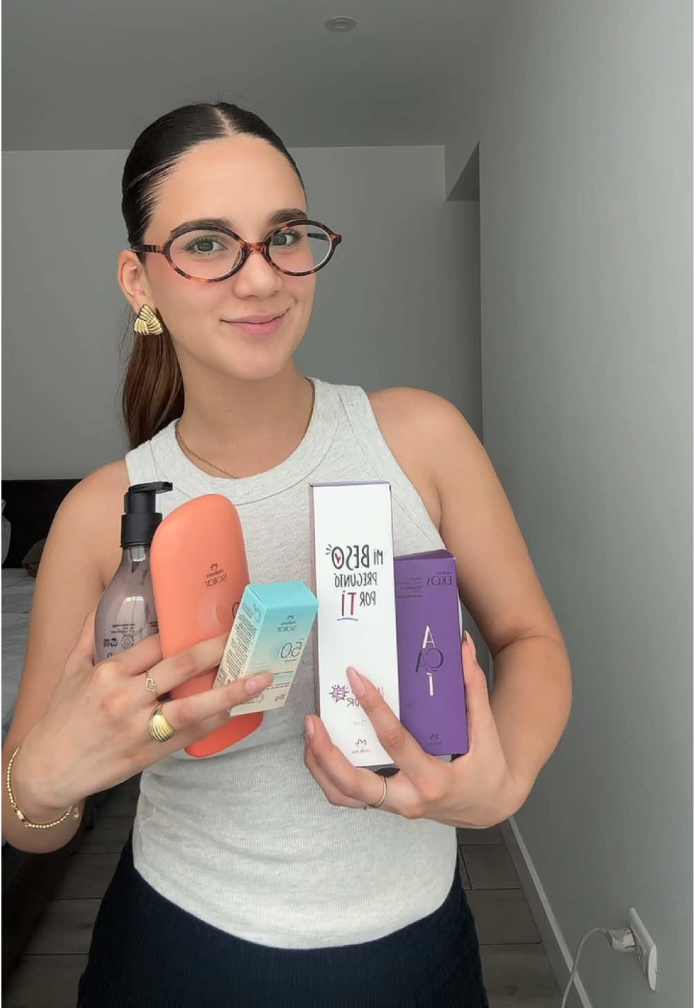 Mi verano empieza en natura.com 🌞 Aproveché el Summer Sale con hasta 60% OFF en mis favoritos de cuidado, solares y cremas 💛 Además, comprando en categorías seleccionadas participas por coolers de playa llenos de productos Natura 🏖️ Corre a natura.com, todo está a un click ✨ @natura.peru #SummerSaleNatura #NaturaPerú #KitDeVerano #TodoAUnClick #UGC