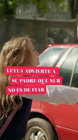 👉 👀 Leyla sorprende a Nur hablando con Mali 🤫 y confirma sus sospechas: 🚨 la mujer de su padre no es trigo limpio. 😈 La pequeña no duda en avisar a su progenitor. ⚠️💔 ##Leyla #SeriesTiktok #QuéVer 