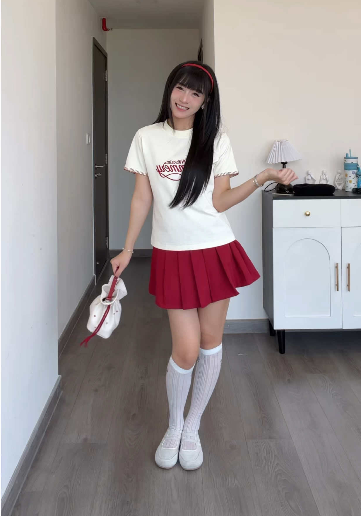 Tui khi đã tìm được câu trả lời cho “mùng 1 tết này mặc gì mà không phải là áo dài” #OOTD #viral #2chijbell 
