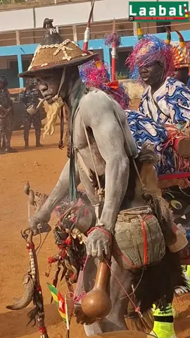 La danse des lanceurs et archiers  en pays Moba-gourma #Savanes #Moba 