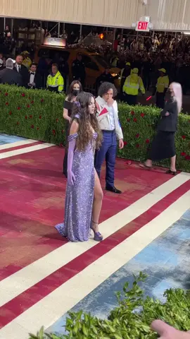Throwback to this simply ICONIC met gala look from 2022 @livies hq ❤️  @Olivia Rodrigo  #oliviarodrigo #fyp #metgala #fashioon #gorgeous 