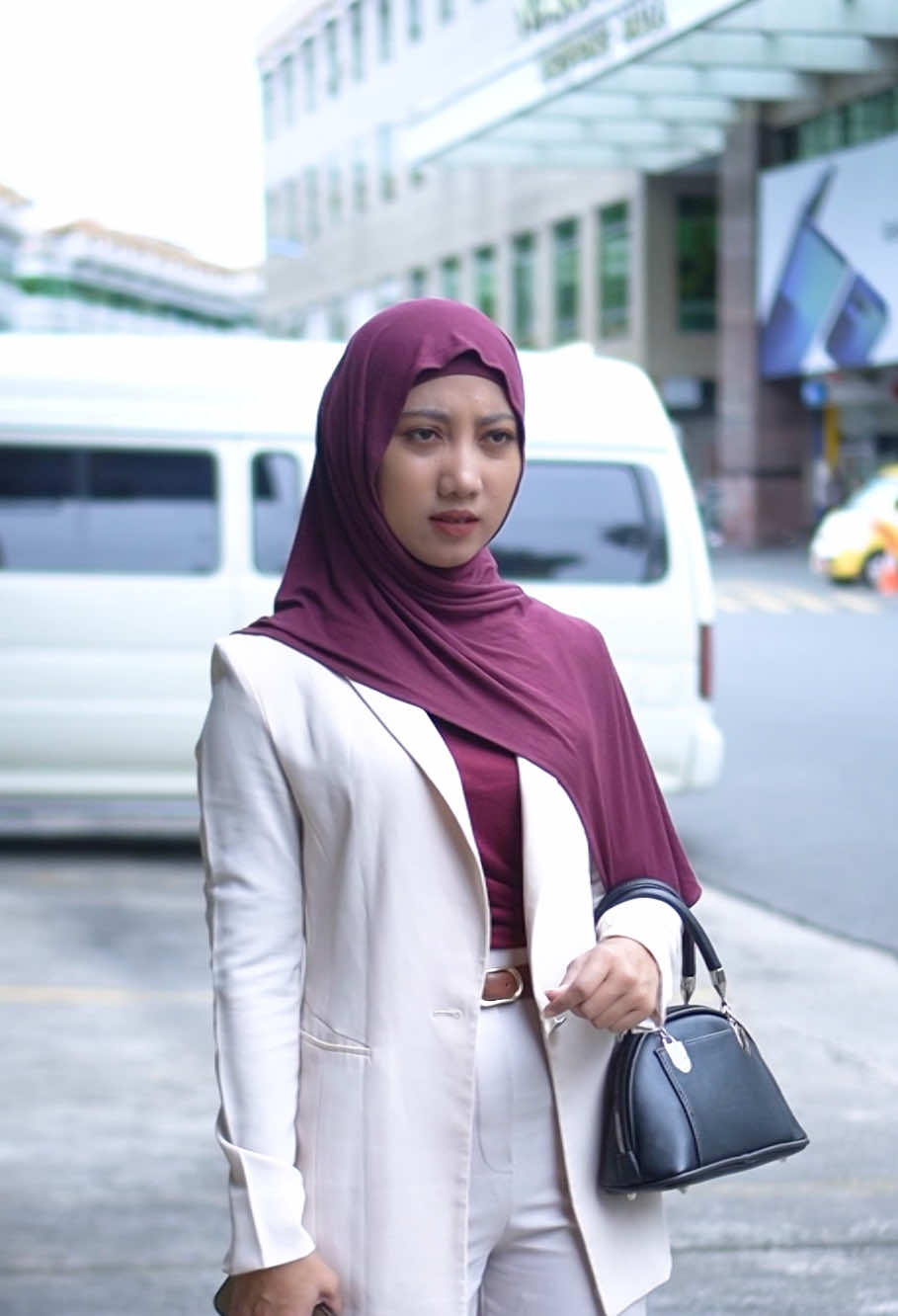 Gaji ditahan demi biaya hidup.. @rania.mahalia @Arya @Rommy.pelor  #tiktoktainment #dramatiktok #viraltiktok #dramakehidupan #drama 