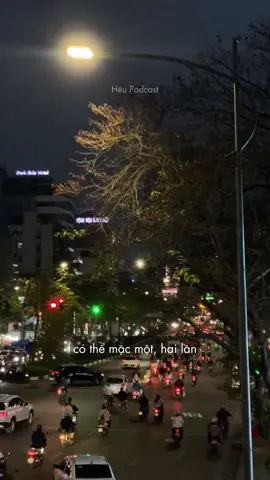 Tình yêu không phải là tìm một người hoàn hảo để ngưỡng mộ, mà là tìm một người đủ phù hợp để cùng mình sống qua những ngày tháng rất bình thường... 💕 #heupodcast #heu56mm #podcastviet #spotifyvietnam 