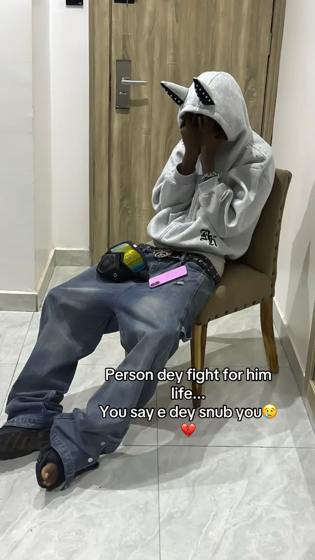 😔