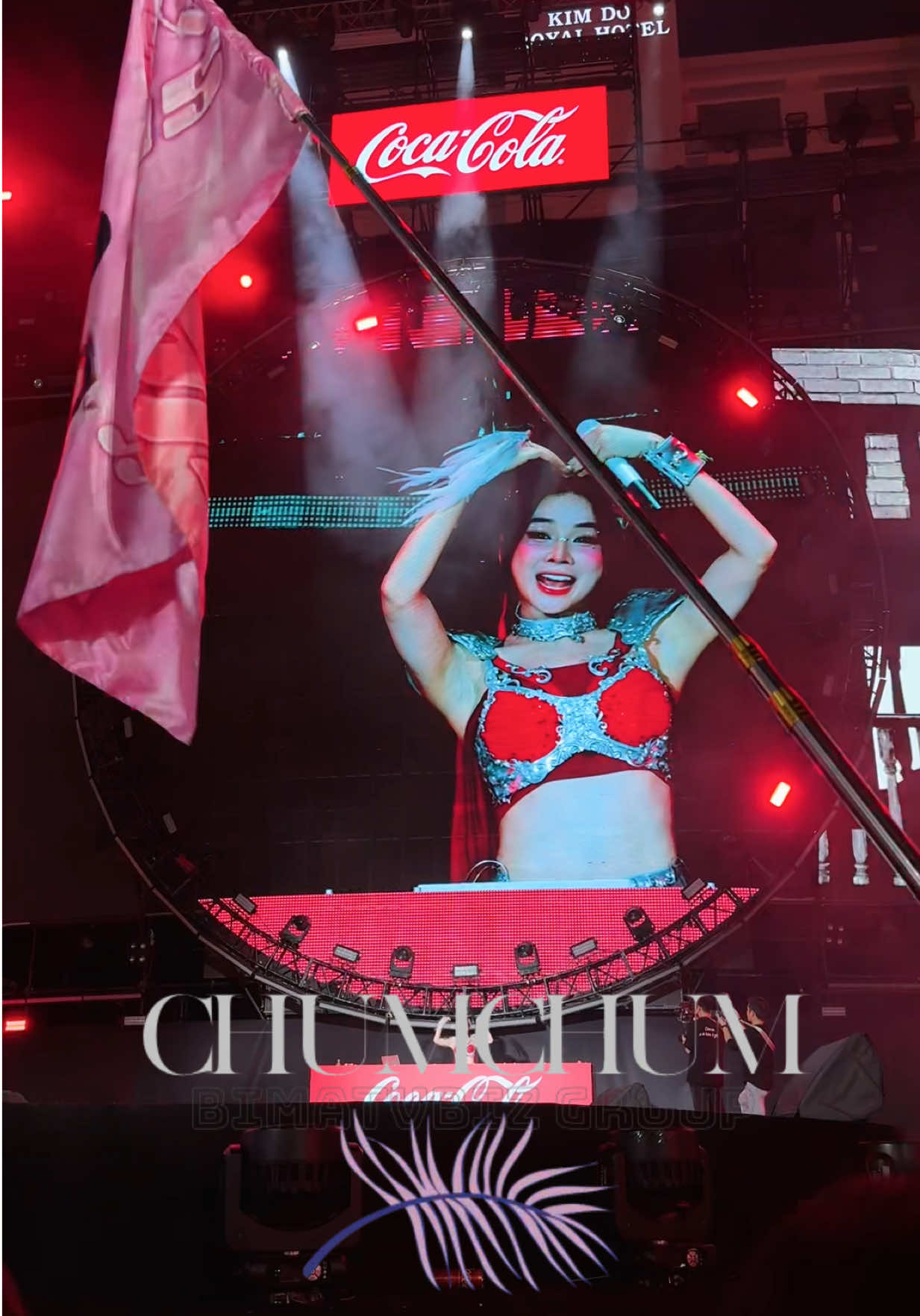 Quá đáng yêu rồi DJ Mie ơi tại sự kiện Bật hứng khởi Dệt nên tết mới của Coca-Cola  #chumchum #djmie #djmiebychumchum #cocacola #CocaColaVNbychumchum 