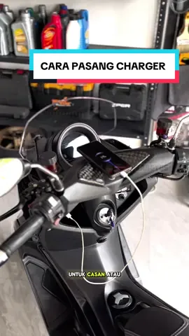 Cara Pasang Charger & Power Outlet di Motor Nmax Old #tutorial #carapasangchargerdimotornmax #pasangchargermotor #chargermotor #poweroutlet 