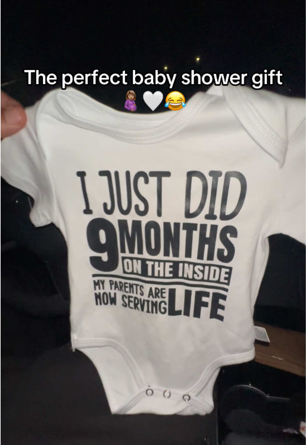 If you’re pulling up to the baby shower… don’t come boring 😂 This funny onesie is the gift that’s stealing the spotlight. #funnybaby  #babyshowergift  #MomToBe #TikTokShopFinds #babyshower 