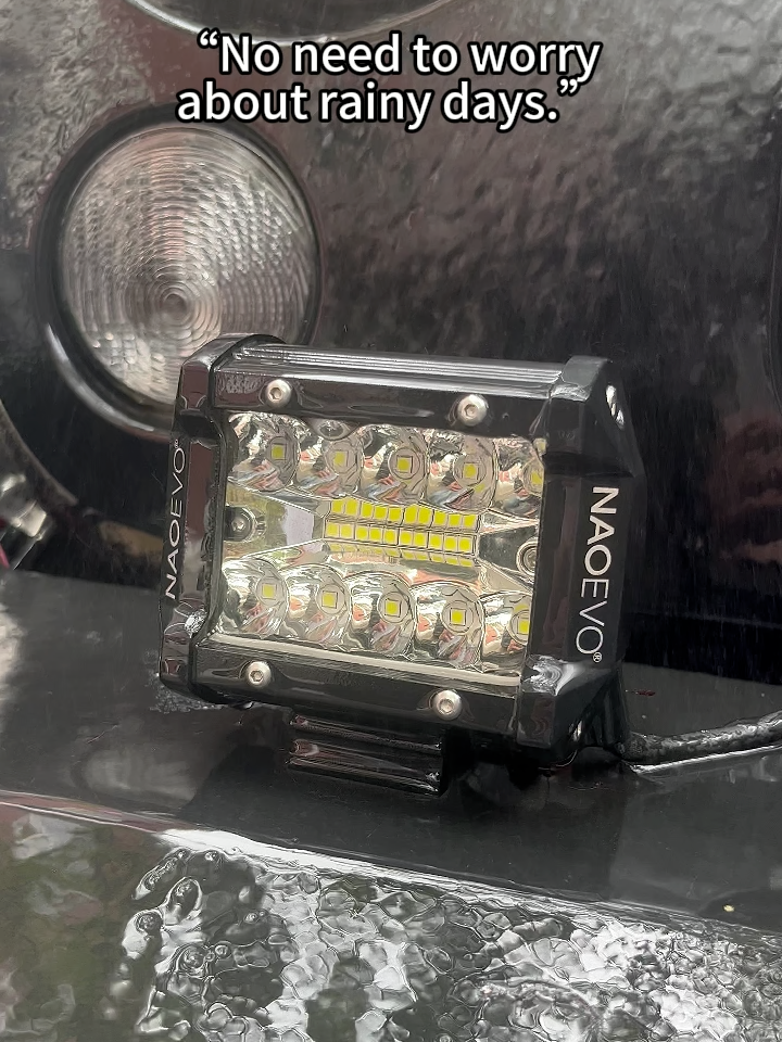 Waterproof and shockproof, ready for any challenge.#naoevo #truck #ledlight #carlight #lightbar #ftp #trucklight