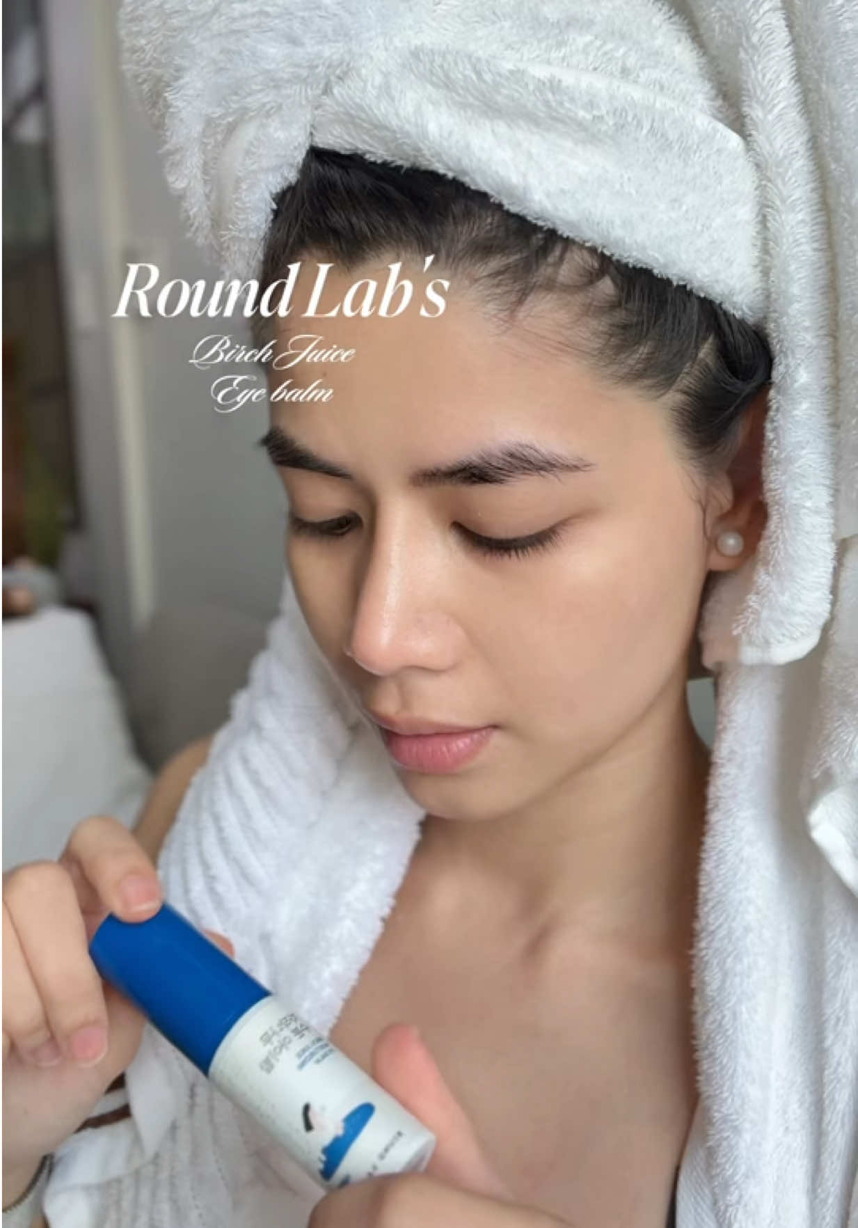 Bye puffy eyes to all puyat warriors 🤭🤫 @ROUND LAB PHILIPPINES #eyebalm #roundlab #birchjuiceeyebalm #skincare 