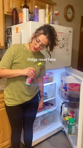 Hope it’s as satisfying to watch as it was for me to clean 😂🥰  #fridgerestock #fridgecleaning 