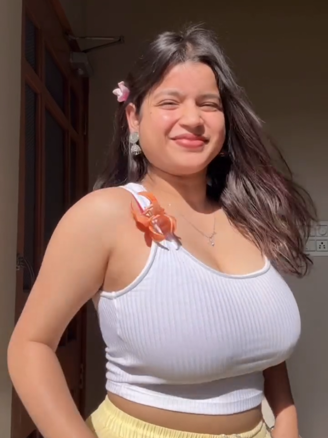 🤍💥 #foryoupage #trending  #anamikaa 