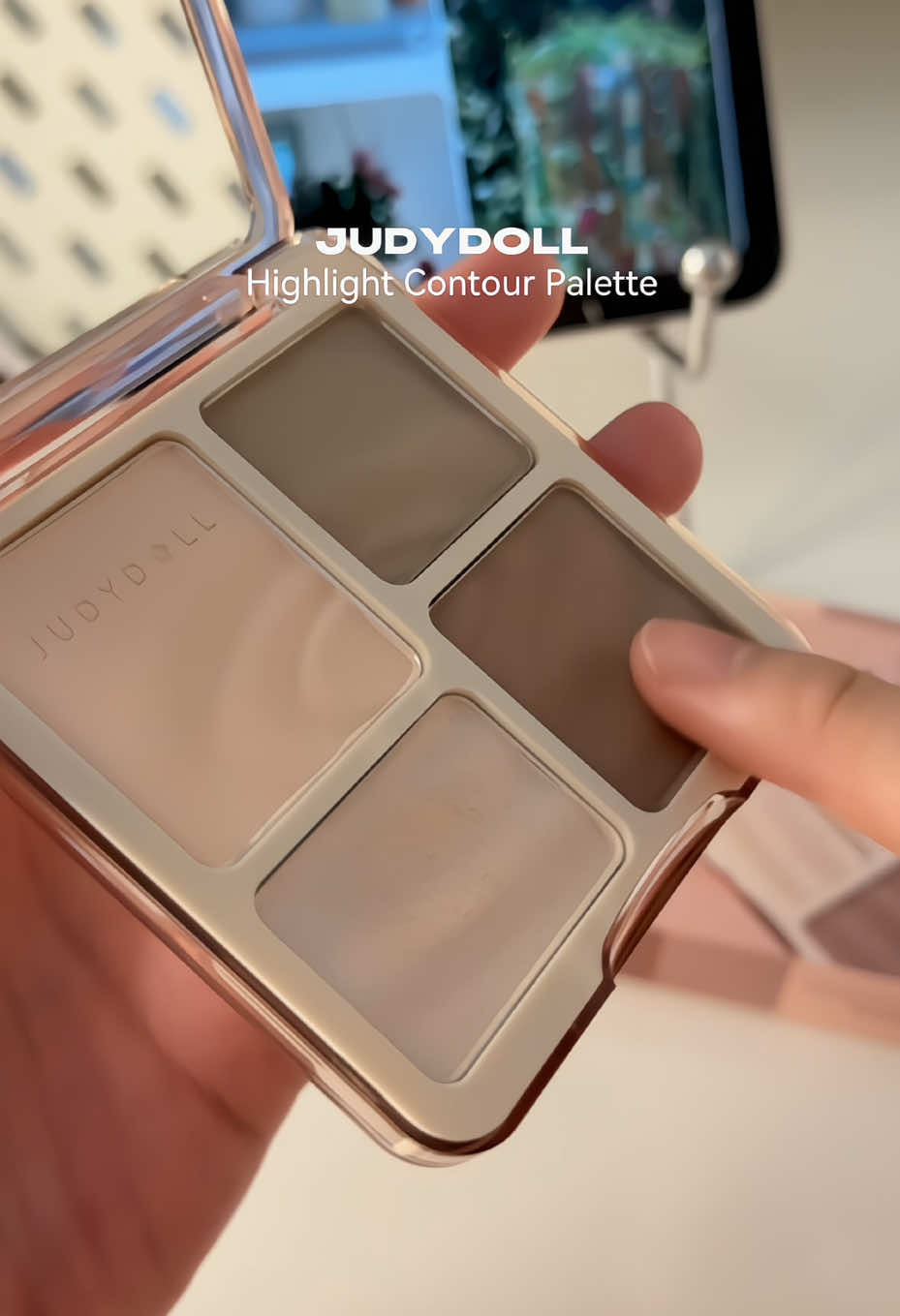 JUDYDOLL Phấn khối & bắt sáng màu 01| Mình quay hong đủ sáng nên nhìn màu lên hong được đẹp nhưng ở ngoài màu lên chuẩn lắm, highlight cũng sáng lắm luôn á💕 #judydoll #contour #highlight #makeup #cute 