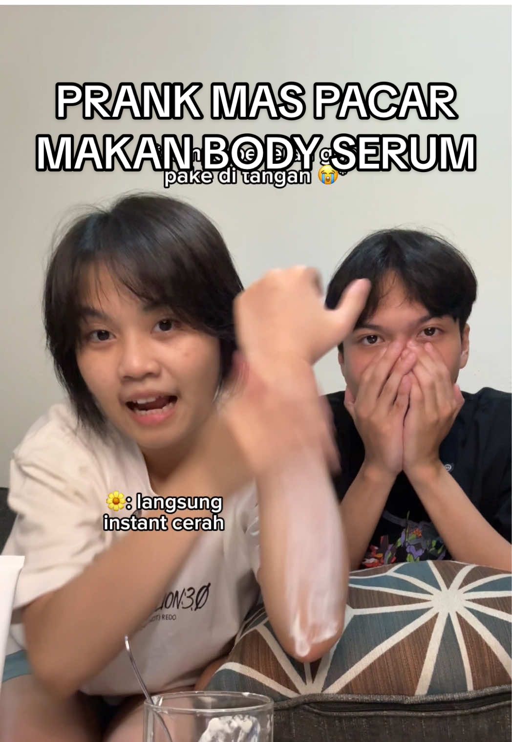 Lagian apa yang ada di atas meja main dimakan aja sama doi 😭 #couple #Relationship #pacar 