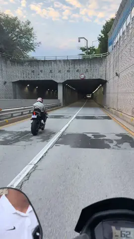 Tiếng pô SC trên R6 #600cc #yamaha #R6 #viralvideo 