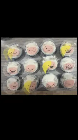 finn and fiona cakes #adventuretime #fionaandcake #finncakes #4up #finnthehuman 