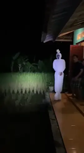 hilang sudah harga diri pocong itu 🤣😂🤣 #fypシ゚viral🖤tiktok  #capcut#fy 