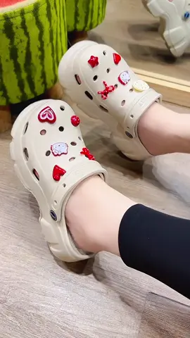 #maishoes #giaydephottrend #sucnudecao #giaydeduc 
