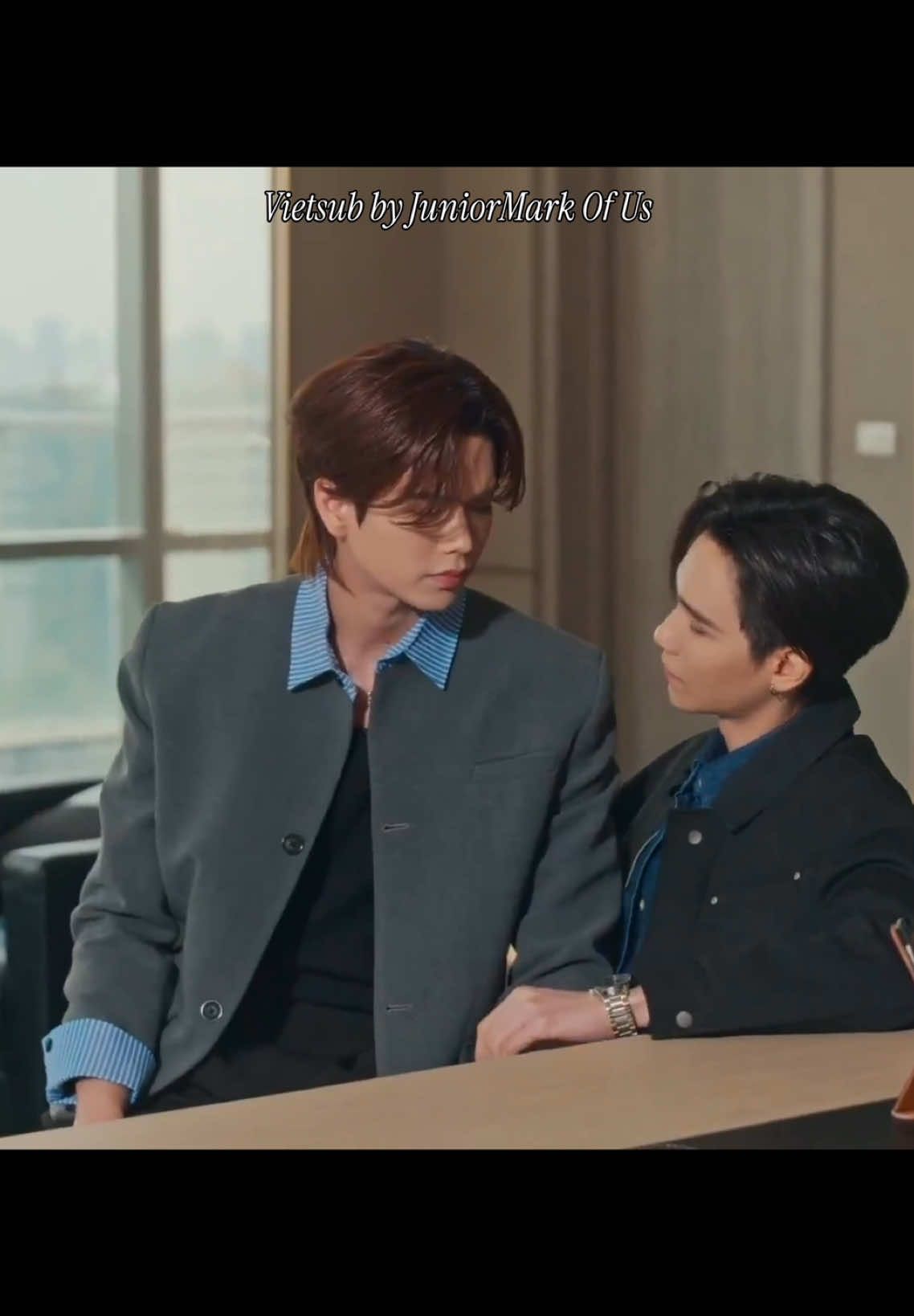 Ôii mèo nhỏ tức giận, trông Khun Pai nghiêm khắc quá  #JuniorMark #junniorrs #markjrtn #MyRomanceScammerEP2 