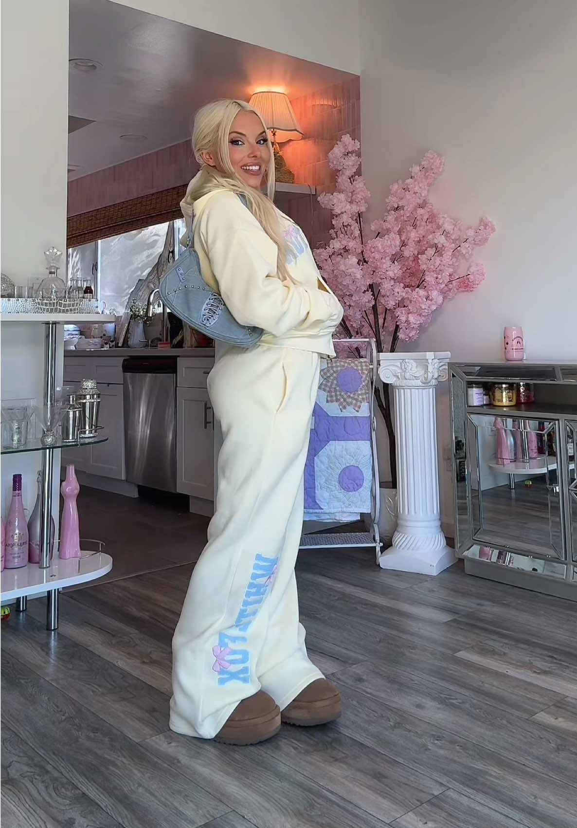 Definitely getting compliments on this one 💕 use code “TTCASSIDY” @White Fox Boutique #sweatset #butteryellow #ad #outfitideas 