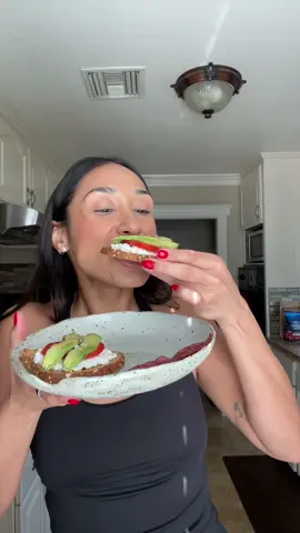 EVERYTHING I ATE TODAY to be happy & healthy yerrrrrrrrr 