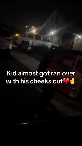Kid almost got slimed with his cheeks out✌️😭 #viral #fyp #funny #lol #fall 