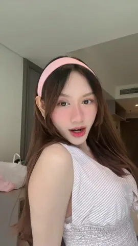 every look , every touch mau aku spill makeup tut gaa?🩷